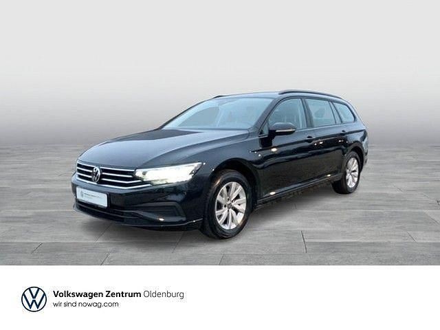 Gebraucht VW Passat Basis 150 PS (110 kW) 2022 Deep black perleffekt (metallic) Kombi