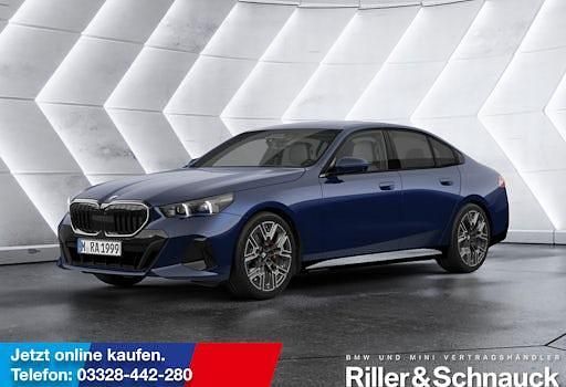 Blau Neu 2026 BMW 520 Limousine | 85.140 € - Bild 1/4