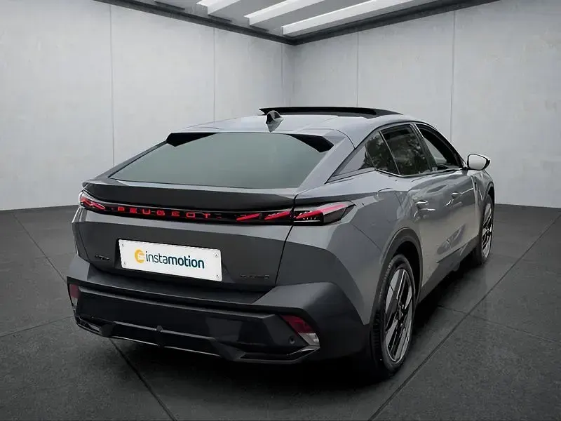 Neu Peugeot 408 GT 145 PS (106 kW) 2026 Grau SUV