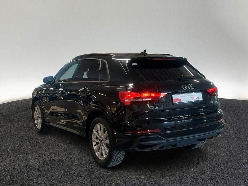 Gebraucht Audi Q3 S-Line 150 PS (110 kW) 2023 Mythosschwarz metallic SUV