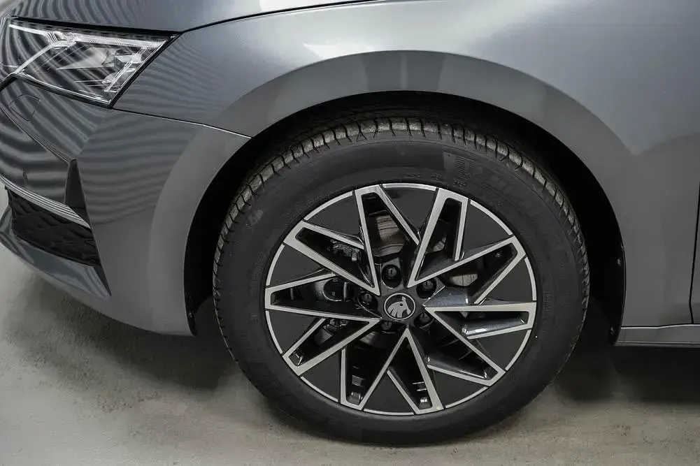 Neu Skoda Octavia Selection 150 PS (110 kW) 2025 Graphite grau metallic (5x) Kombi