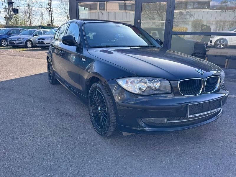 Gebraucht BMW 118 143 PS (105 kW) 2010 Black sapphire metallic Kleinwagen