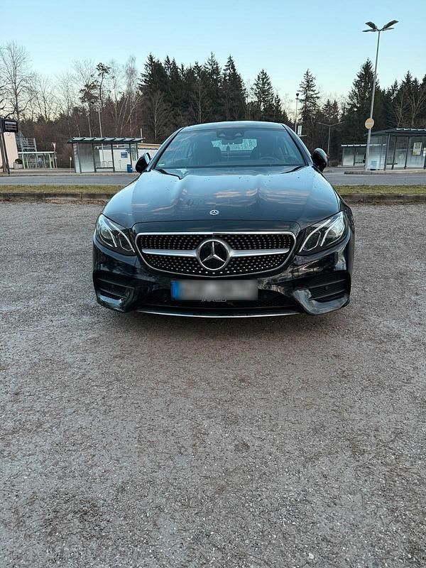 Gebraucht Mercedes E350 258 PS (189 kW) 2018 Schwarz Coupé