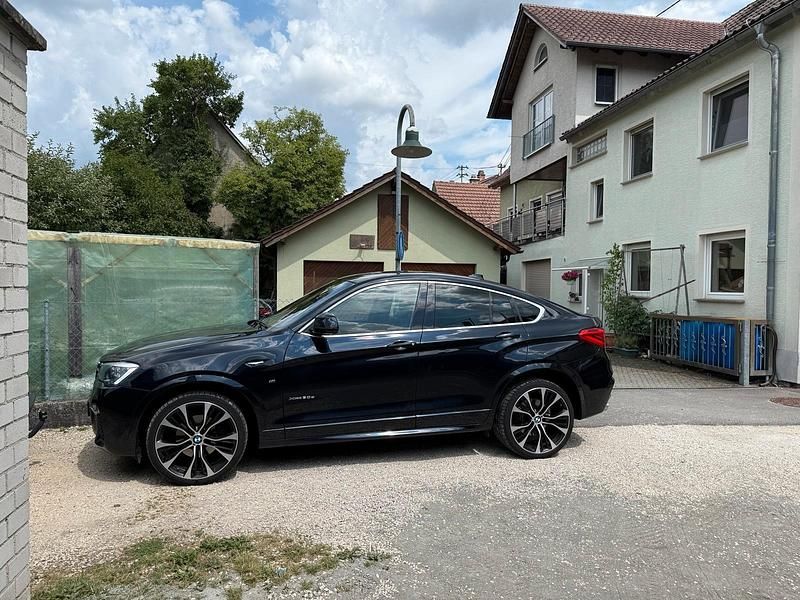 Schwarz Gebraucht 2017 BMW X4 M Sport SUV | 27.250 € (Fairer Preis) - Bild 1/4