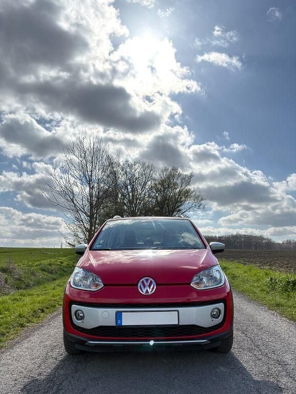 Gebraucht VW cross up! 75 PS (55 kW) 2013 Rot Kleinwagen