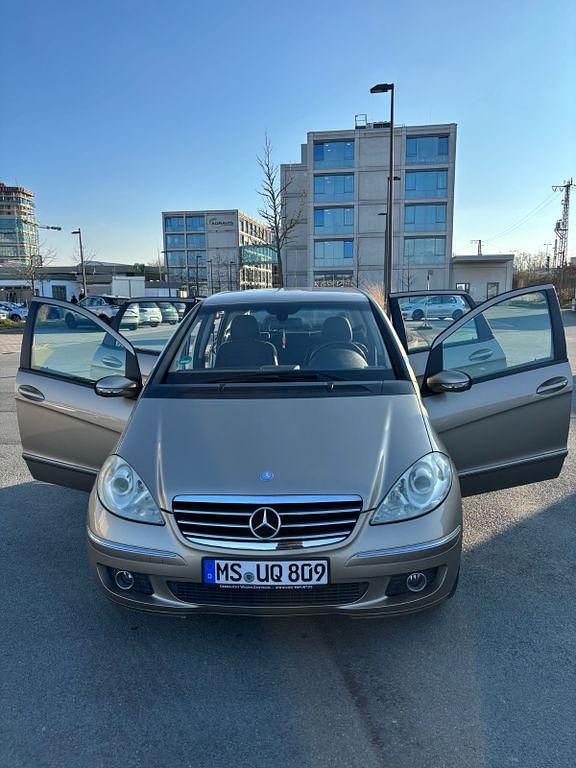 Gebraucht Mercedes A170 Elegance 116 PS (85 kW) 2005 Gold Van / Kleinbus