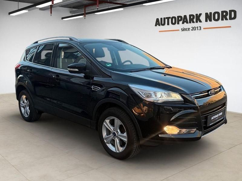 Gebraucht Ford Kuga Titanium 179 PS (131 kW) 2017 Schwarz SUV
