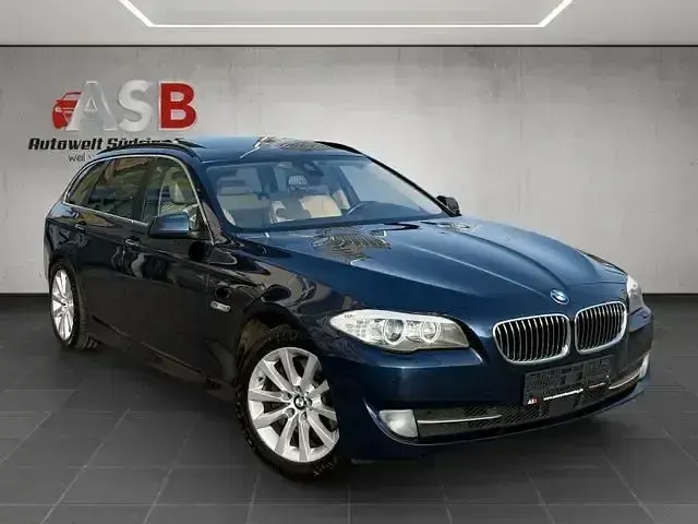 Gebraucht BMW 525 Performance 218 PS (160 kW) 2012 Blau Limousine