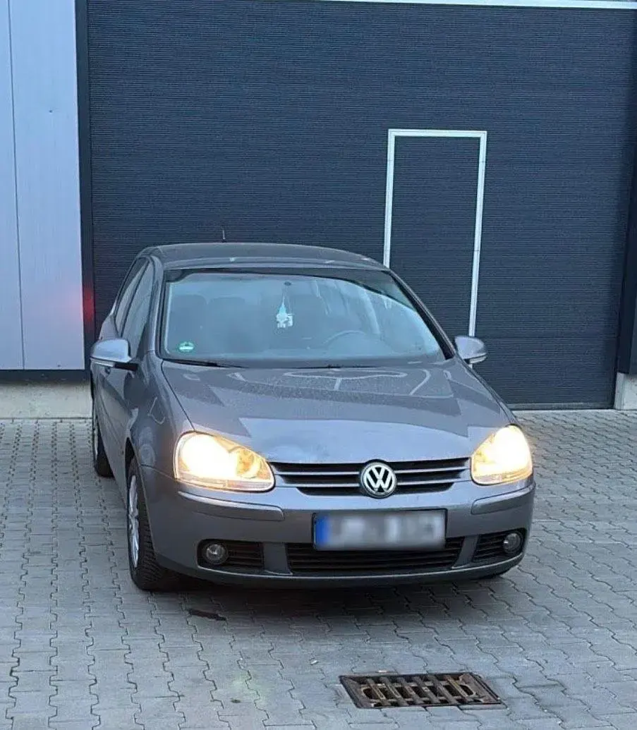 Gebraucht VW Golf V 80 PS (58 kW) 2007 Grau Limousine