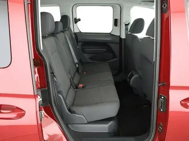 Gebraucht VW Caddy 116 PS (85 kW) 2024 Rot Van / Kleinbus