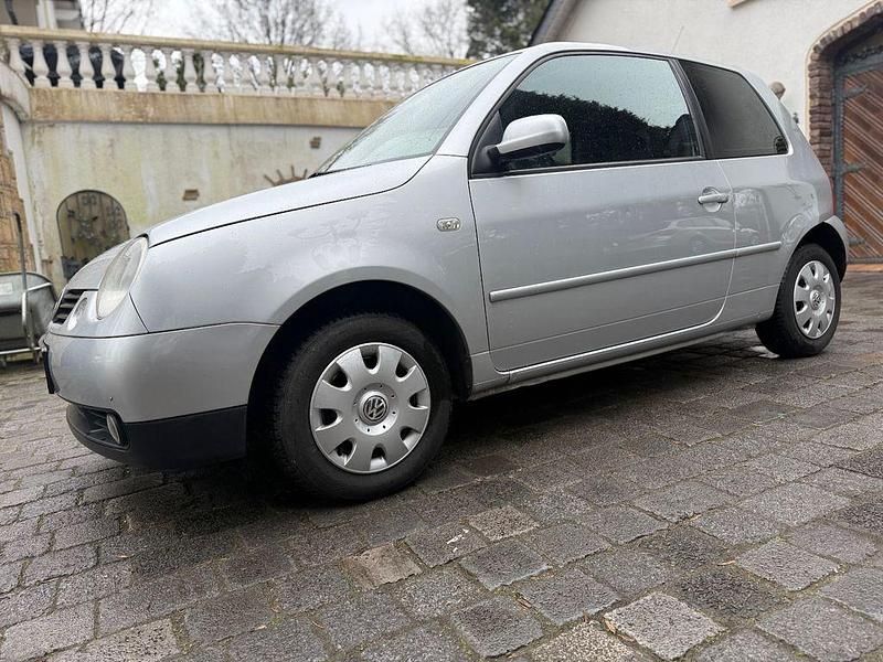 Gebraucht VW Lupo Comfortline 50 PS (36 kW) 2005 Silber Kleinwagen