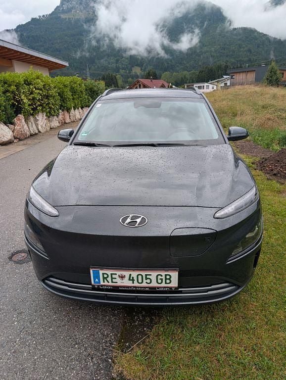 Grau Gebraucht 2022 Hyundai Kona Edition 30+ SUV | 16.990 € (Guter Preis) - Bild 1/2