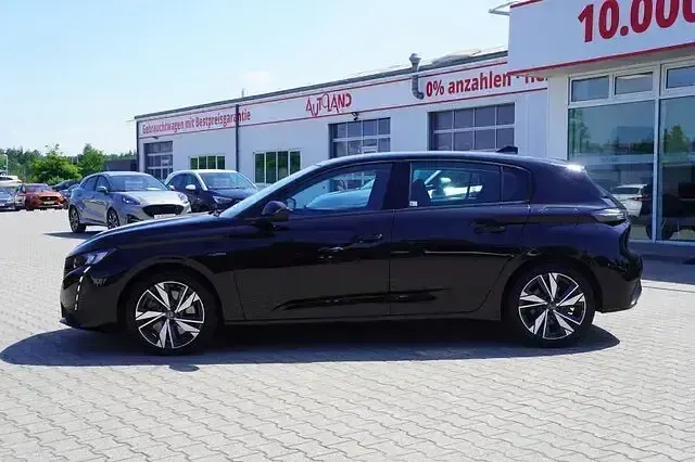 Gebraucht Peugeot 308 Active 181 PS (133 kW) 2022 Perla nera schwarz metallic Limousine