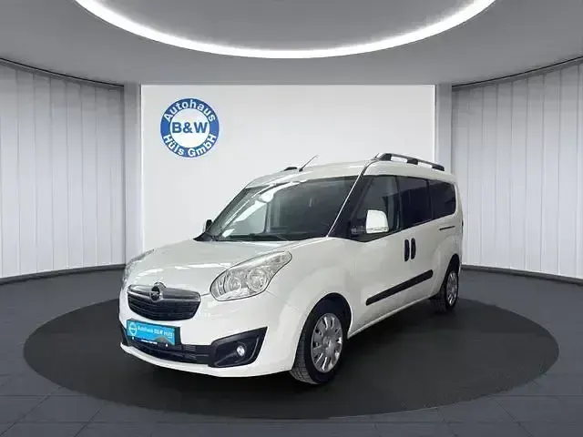 Gebraucht Opel Combo Edition 120 PS (88 kW) 2017 Weiß Van / Kleinbus