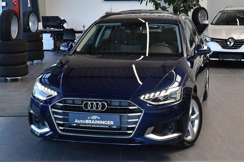 Blau Gebraucht 2023 Audi A4 Ambiente Limousine | 23.450 € (Guter Preis) - Bild 1/4