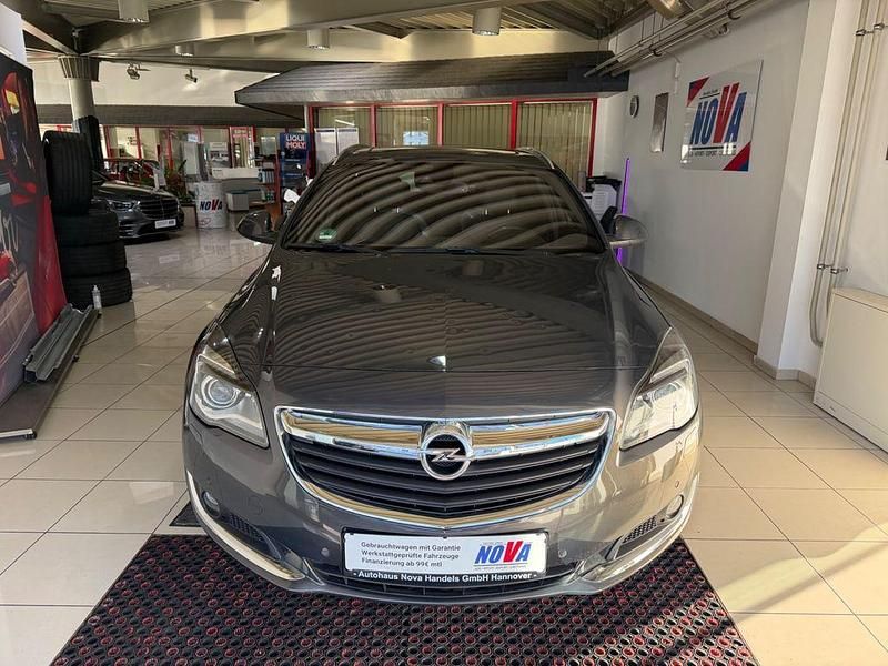Grau Gebraucht 2015 Opel Insignia OPC Kombi | 9.190 € (Fairer Preis) - Bild 1/4