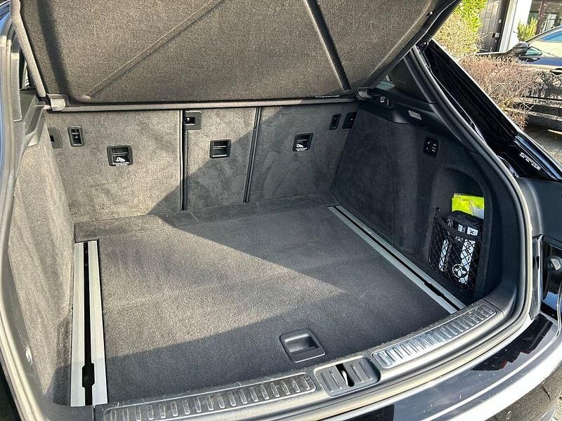 Gebraucht Porsche Macan Turbo Performance Package 441 PS (324 kW) 2017 Schwarz SUV