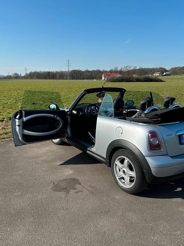 Gebraucht Mini Cooper Cabriolet 116 PS (85 kW) 2009 Silber Cabrio