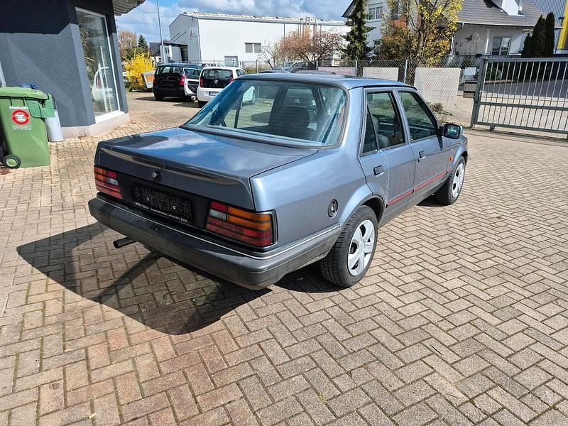 Gebraucht Ford Orion 90 PS (66 kW) 1988 Grau Limousine