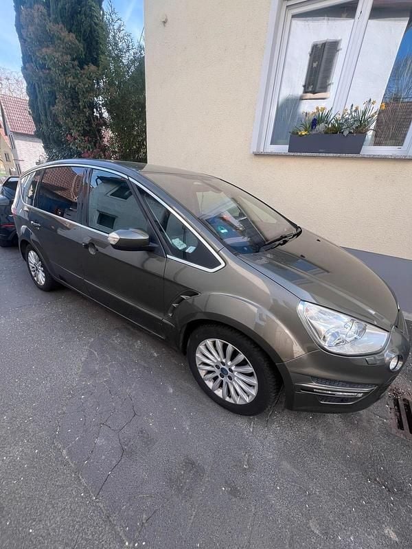 Usata Ford S-MAX S 163 CV (119 kW) 2014 Verde Monovolume