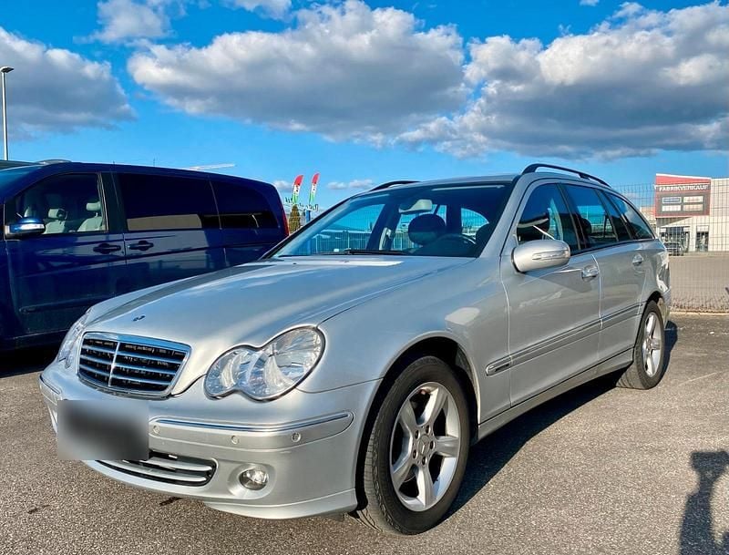 Gebraucht Mercedes C220 150 PS (110 kW) 2007 Silber Kombi