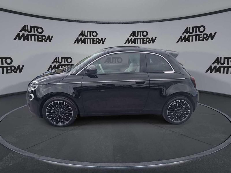 Neu Fiat 500e La Prima 86 kW (118 PS) 2026 Colore esterno (onyx schwarz) Limousine