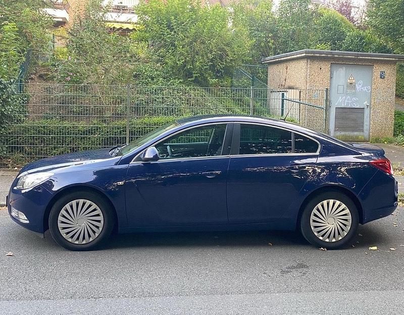Gebraucht Opel Insignia 130 PS (95 kW) 2011 Blau Kombi