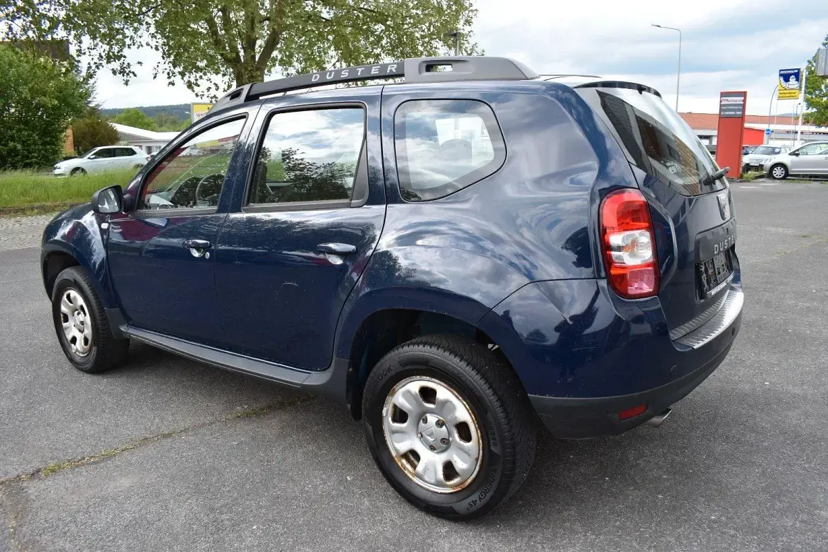 Gebraucht Dacia Duster Lauréate 125 PS (91 kW) 2016 Blau SUV