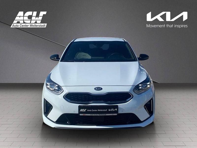 Gebraucht Kia ProCeed 140 PS (102 kW) 2020 Cararraweiß Kleinwagen