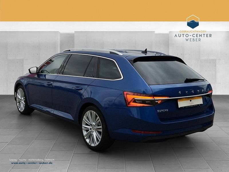 Gebraucht Skoda Superb Style 200 PS (147 kW) 2021 Blau Kombi