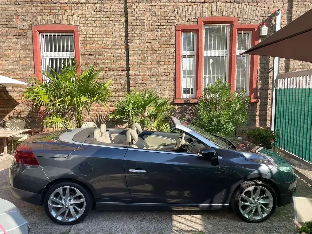 Brugt Renault Mégane Cabriolet 131 HK (96 kW) 2012 Sølv Cabriolet