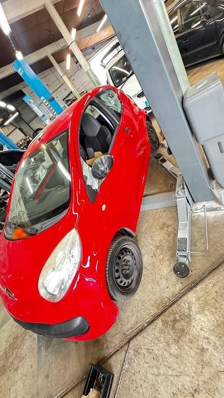 Gebraucht Citroën C1 80 PS (58 kW) 2008 Rot Kleinwagen