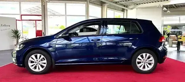 Gebraucht VW Golf VII Comfortline 131 PS (96 kW) 2019 Andere Limousine