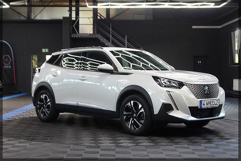 Weiß Gebraucht 2020 Peugeot e-2008 Allure SUV | 14.999 € (Guter Preis) - Bild 1/4