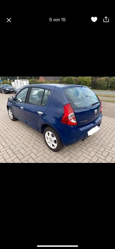 Second-hand Dacia Sandero 75 CP (55 kW) 2009 Albastru Hatchback