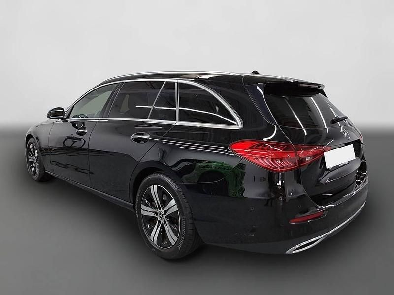 Gebraucht Mercedes C220 Avantgarde 200 PS (147 kW) 2022 Schwarz Kombi
