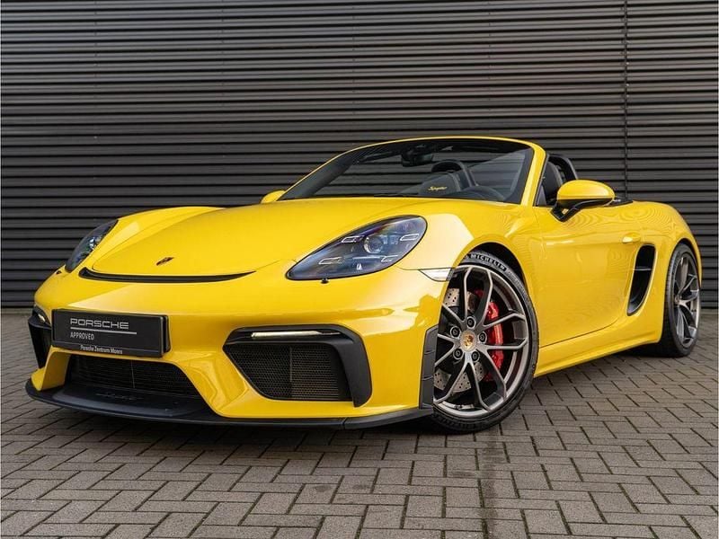 Gelb Gebraucht 2020 Porsche 718 Spyder Cabrio | 108.718 € (Etwas zu teuer) - Bild 1/4