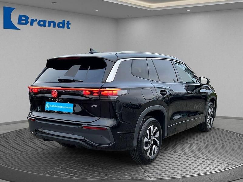Neu VW Tayron Life 150 PS (110 kW) 2025 Schwarz SUV