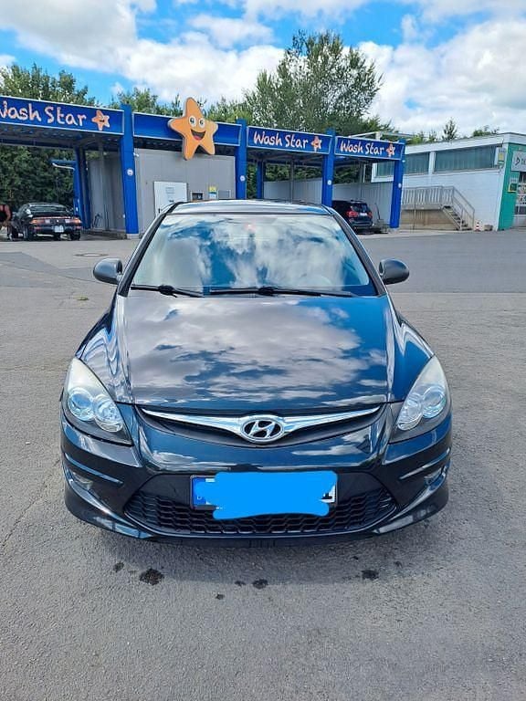 Gebraucht 2011 Hyundai i30 Classic Kombi | 2.500 € (Guter Preis) - Bild 1/4