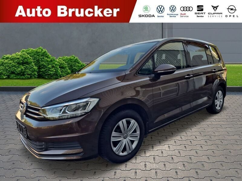 Braun Gebraucht 2016 VW Touran Trendline Van / Kleinbus | 16.470 € (Fairer Preis) - Bild 1/4