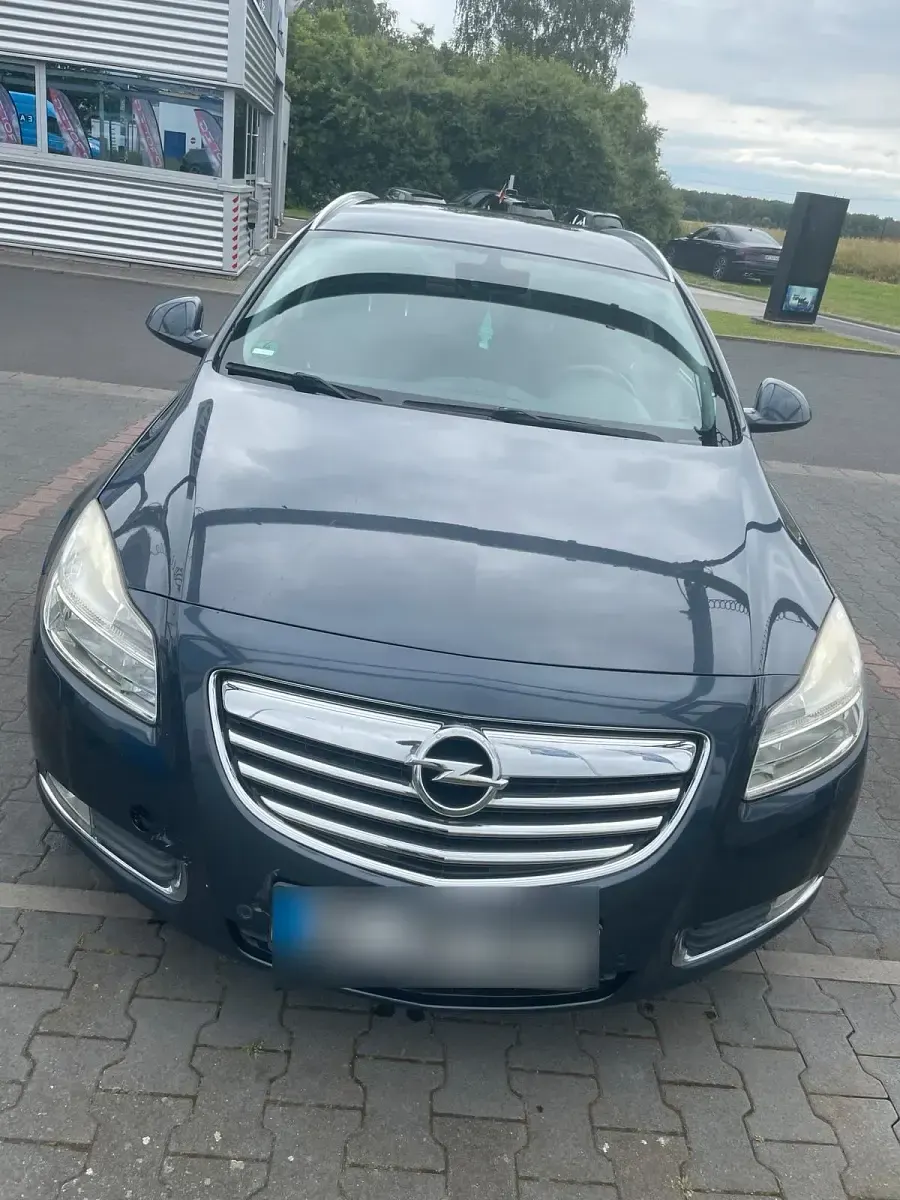 Gebraucht Opel Insignia 160 PS (117 kW) 2010 Blau Kombi