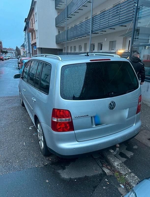 Gebraucht VW Touran 105 PS (77 kW) 2005 Silber Van / Kleinbus
