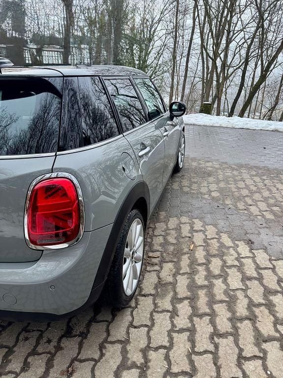 Gebraucht Mini Cooper 136 PS (100 kW) 2019 Grau Kleinwagen