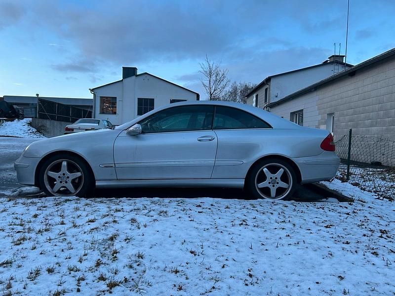 Gebraucht Mercedes CLK200 169 PS (124 kW) 2006 Silber Coupé