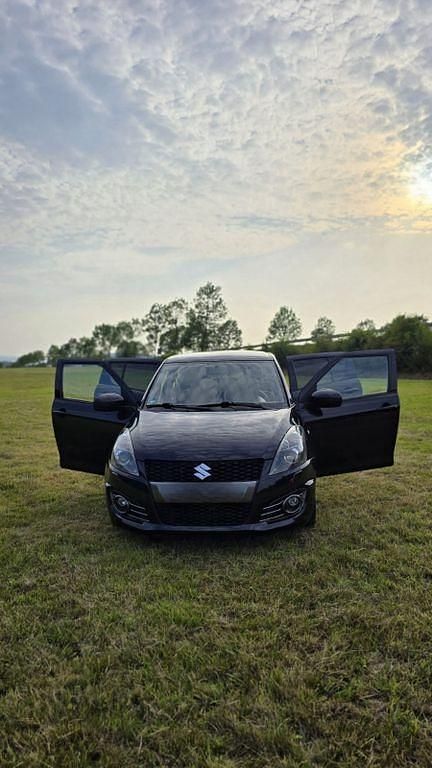 Schwarz Gebraucht 2015 Suzuki Swift Sport Limousine | 9.500 € (Fairer Preis) - Bild 1/4