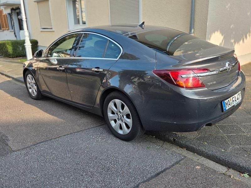 Gebraucht Opel Insignia 170 PS (125 kW) 2015 Grau Limousine
