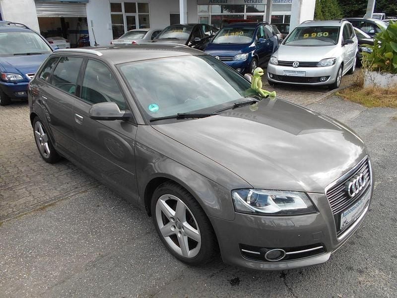 Gebraucht Audi A3 Sportback Ambition 125 PS (91 kW) 2011 Grau Kleinwagen