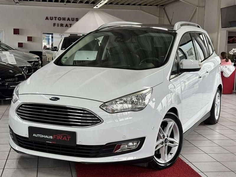 Frost weiß Gebraucht 2016 Ford Grand C-Max Titanium Van / Kleinbus | 9.949 € (Fairer Preis) - Bild 1/4