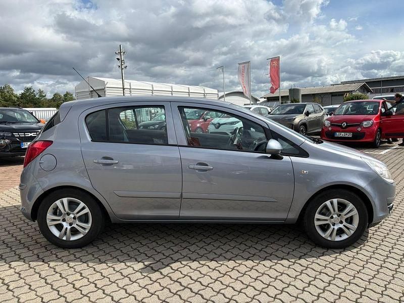 Gebraucht Opel Corsa Edition 80 PS (58 kW) 2007 Silber Kleinwagen