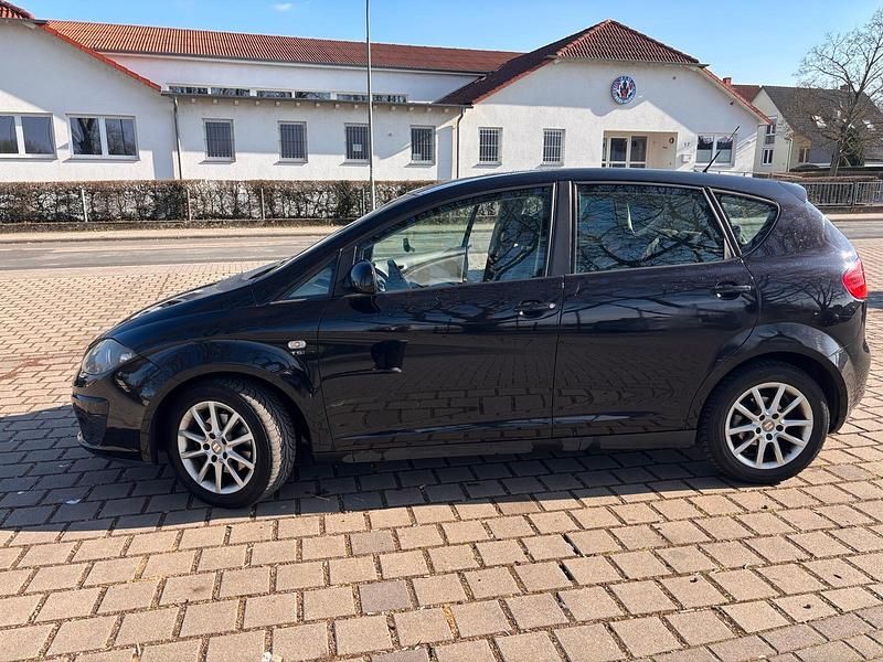 Gebraucht Seat Altea Ecomotive 105 PS (77 kW) 2011 Schwarz Limousine